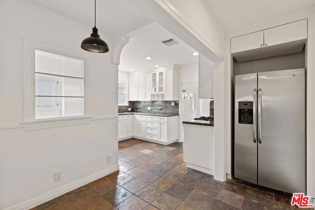 228 Rennie Avenue - Photo 9