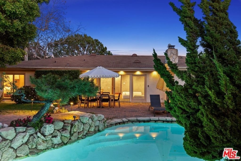 1133 Somera Road - Photo 36