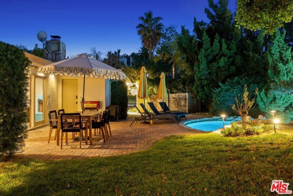 1133 Somera Road - Photo 34