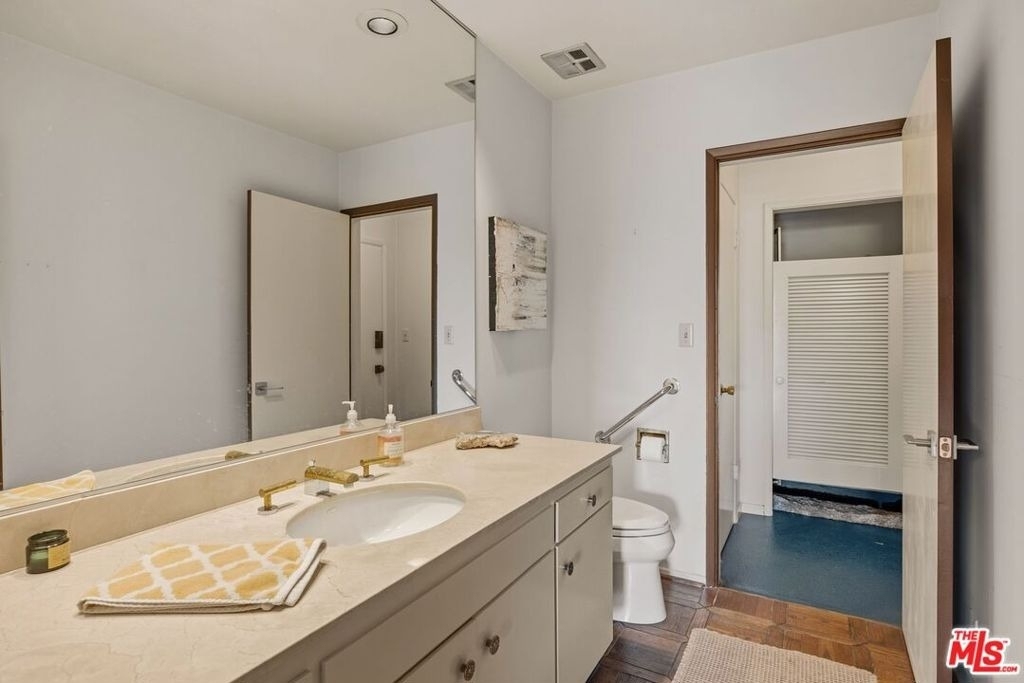 1133 Somera Road - Photo 20