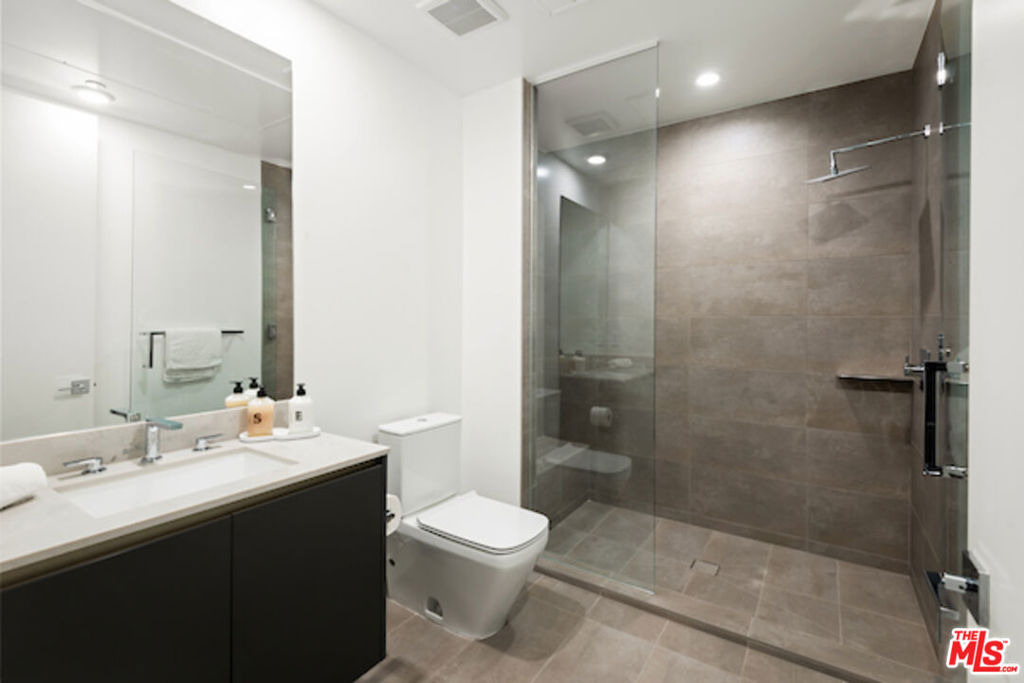 728 N Sweetzer Avenue - Photo 14