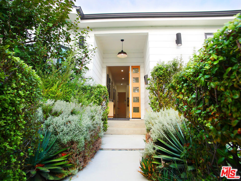 3744 Somerset Drive - Photo 26