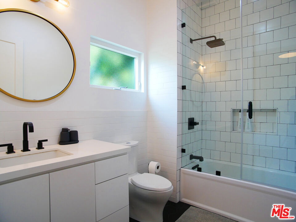 3744 Somerset Drive - Photo 14