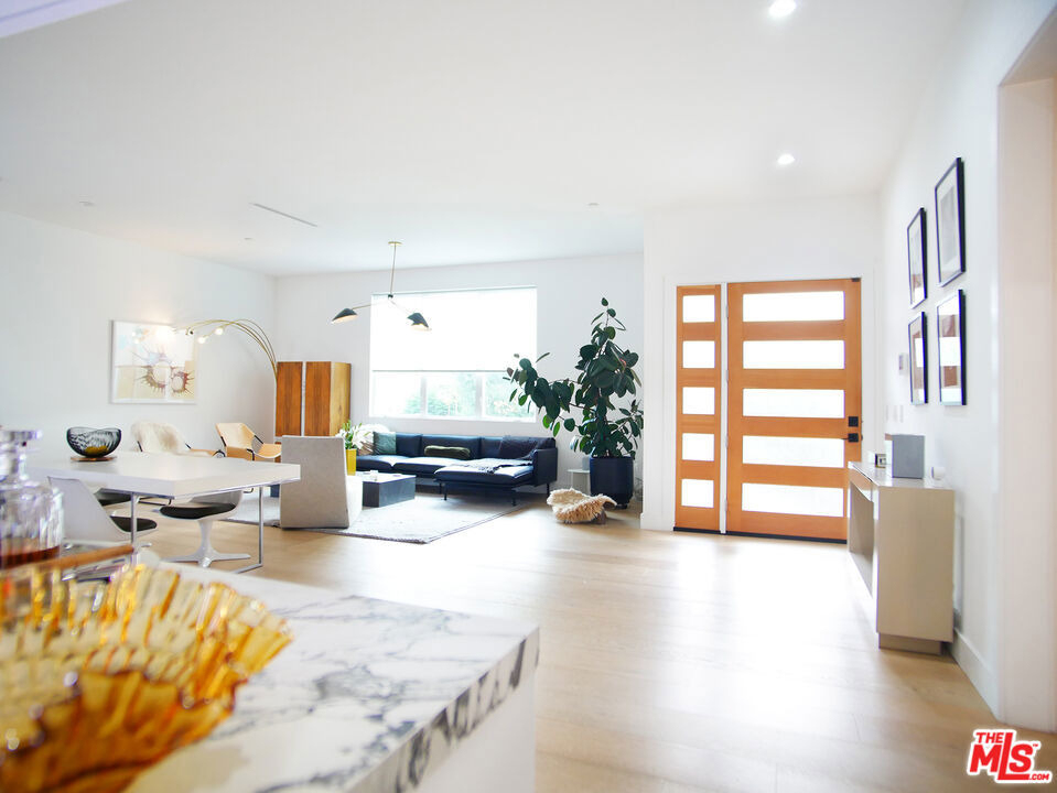 3744 Somerset Drive - Photo 1