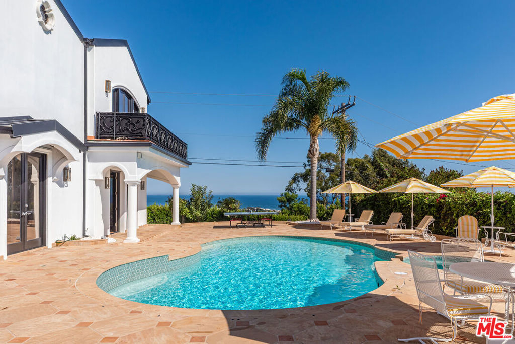 3453 Coast View Drive - Photo 8
