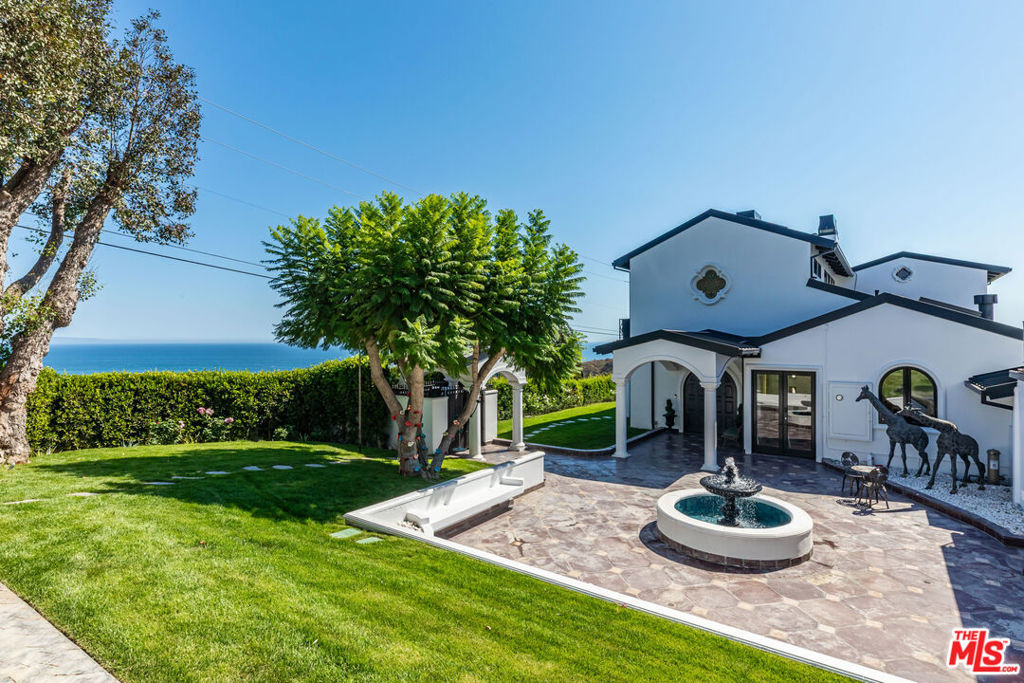 3453 Coast View Drive - Photo 2