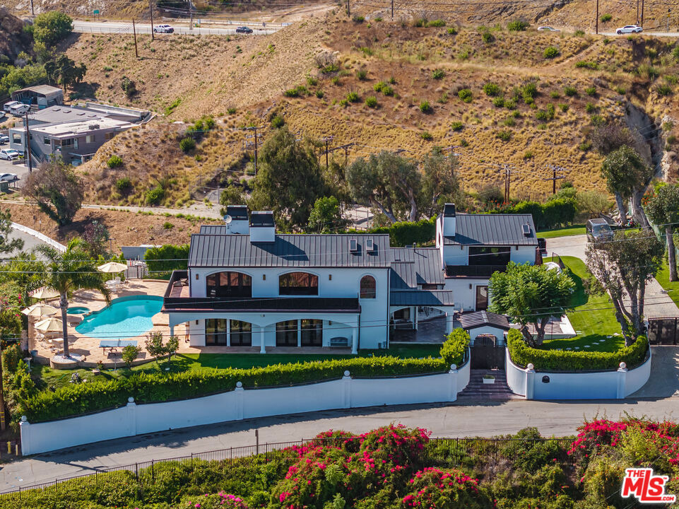 3453 Coast View Drive - Photo 1