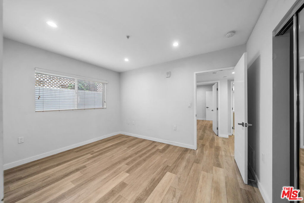 8532 Cashio Street - Photo 21