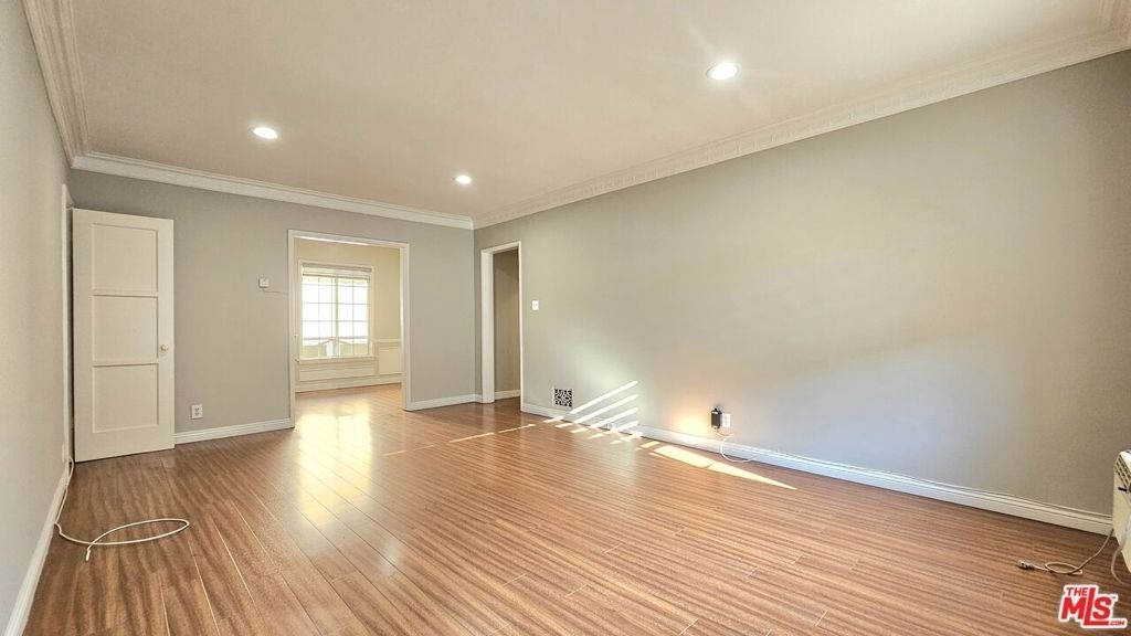 1020 S Norton Avenue - Photo 3