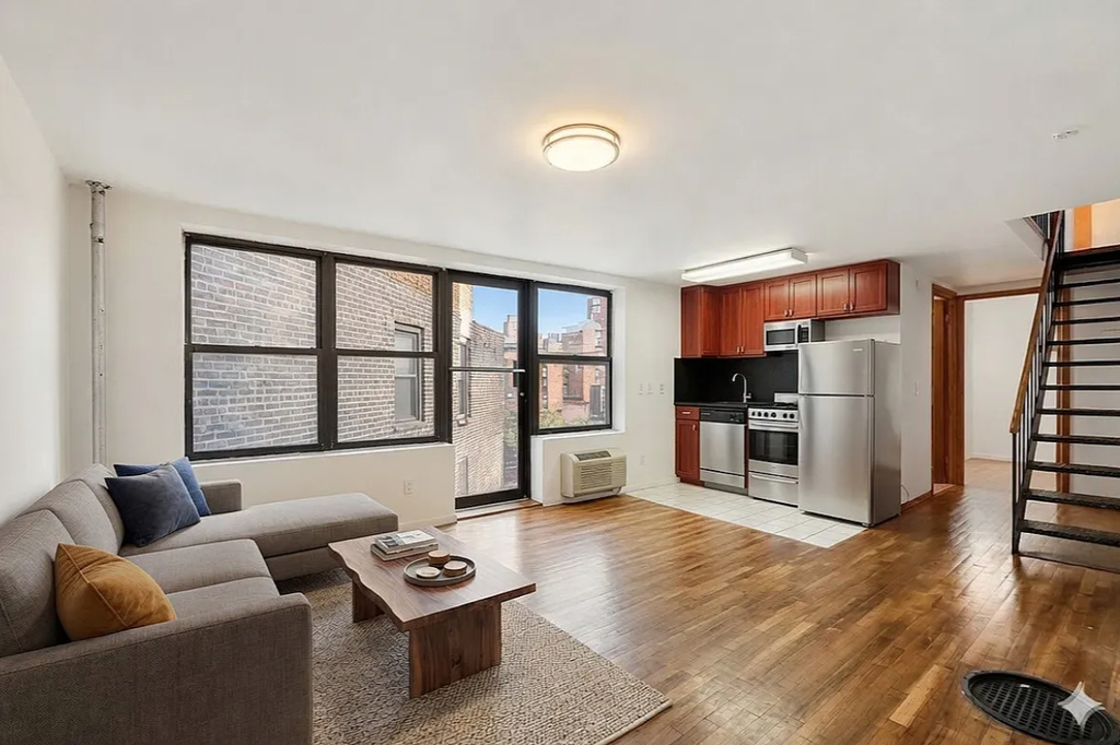 29 7th Avenue - Photo 0