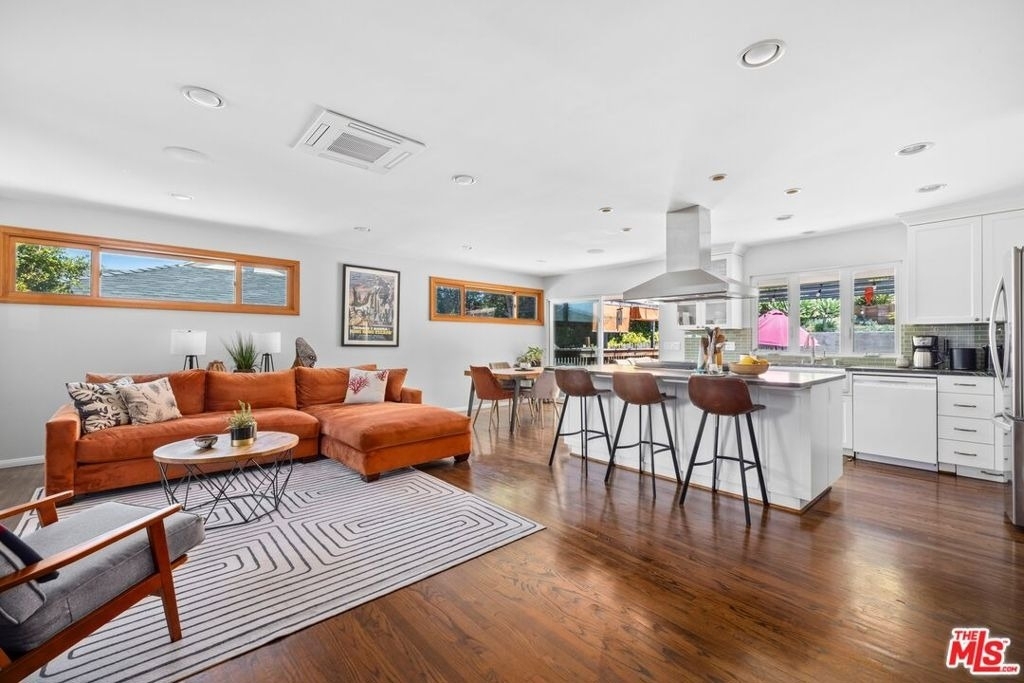 6052 W 76th Street - Photo 2