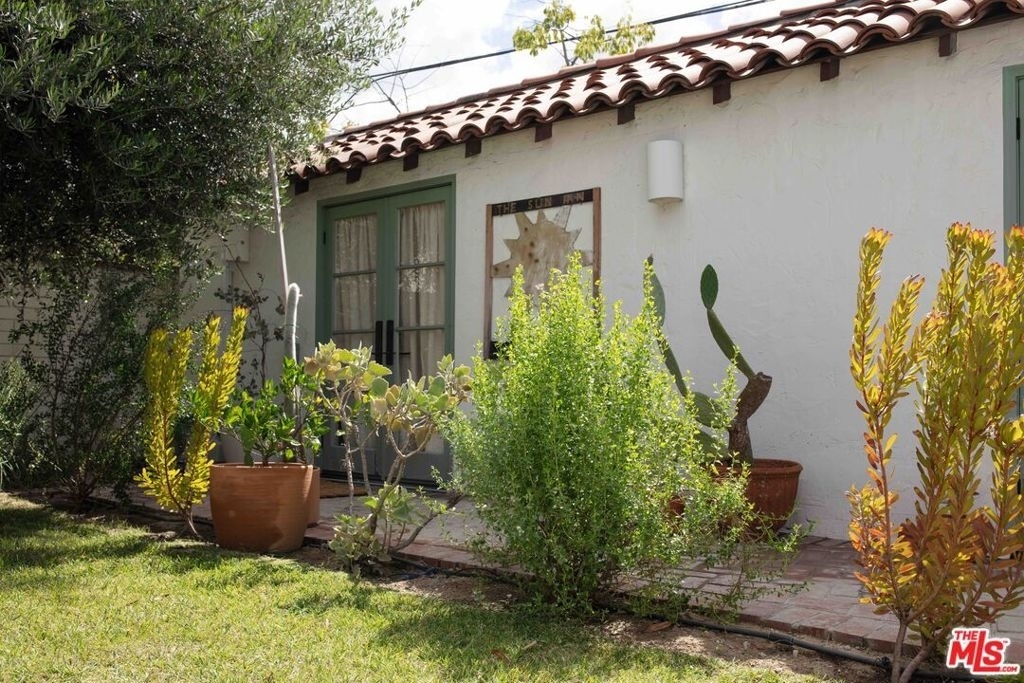 5662 Berkshire Drive - Photo 26