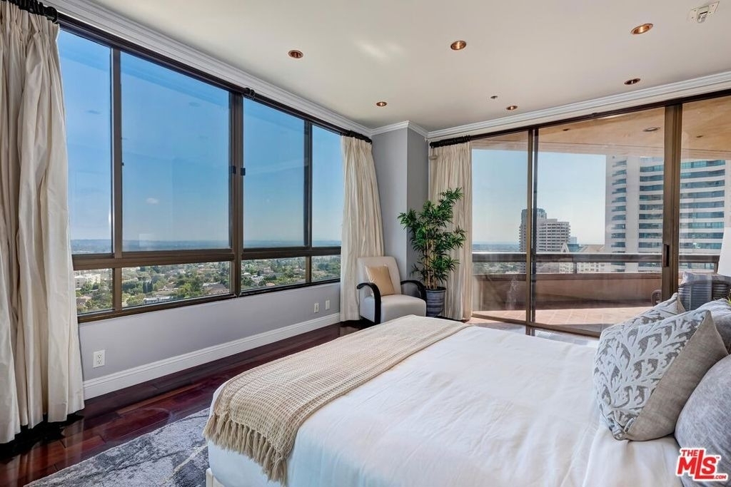 10430 Wilshire Boulevard - Photo 30