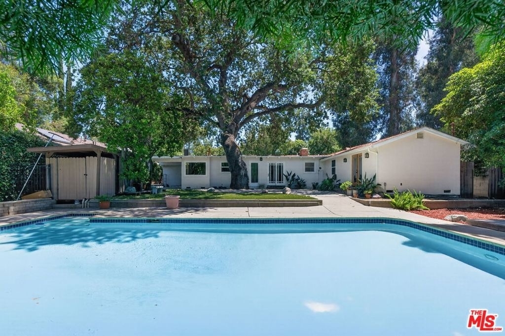 21309 Ibanez Avenue - Photo 3