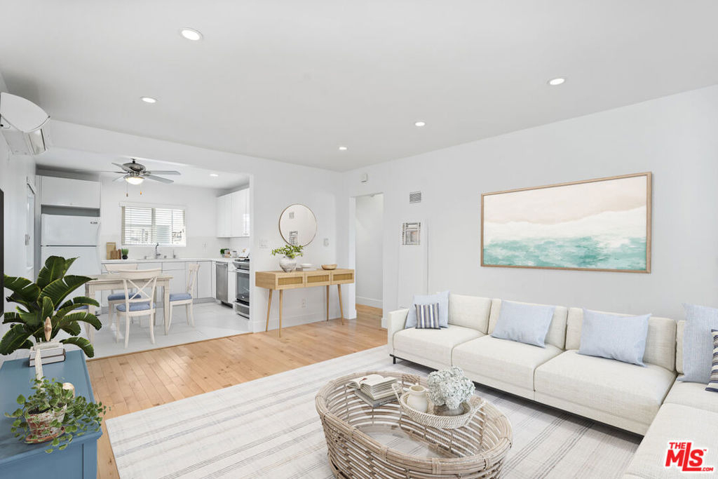 119 Paloma Avenue - Photo 0