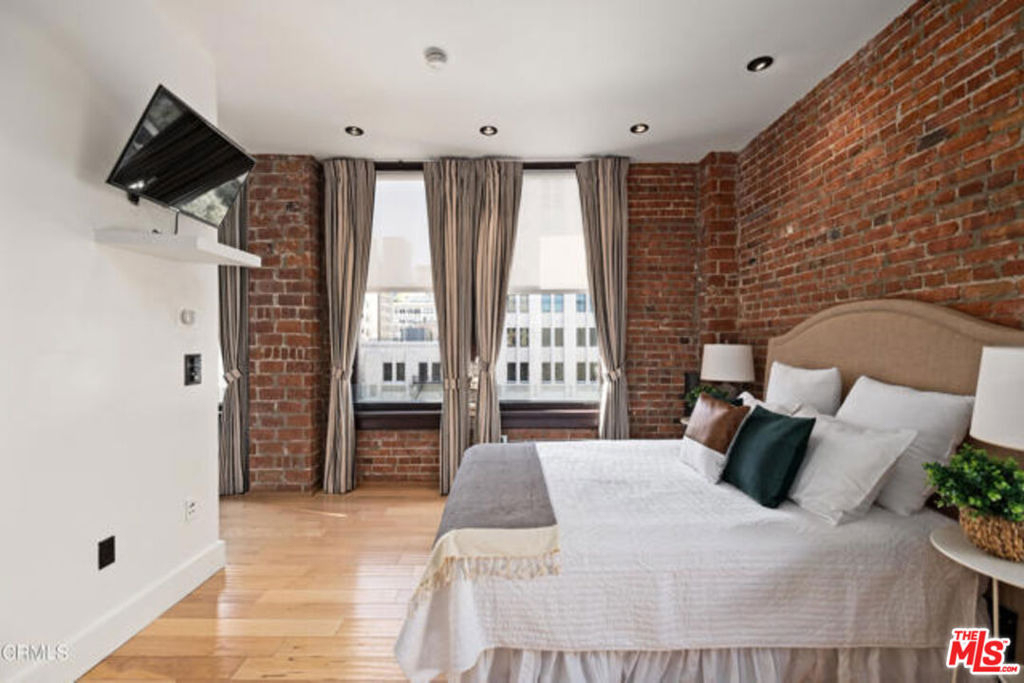 460 S Spring Street - Photo 7