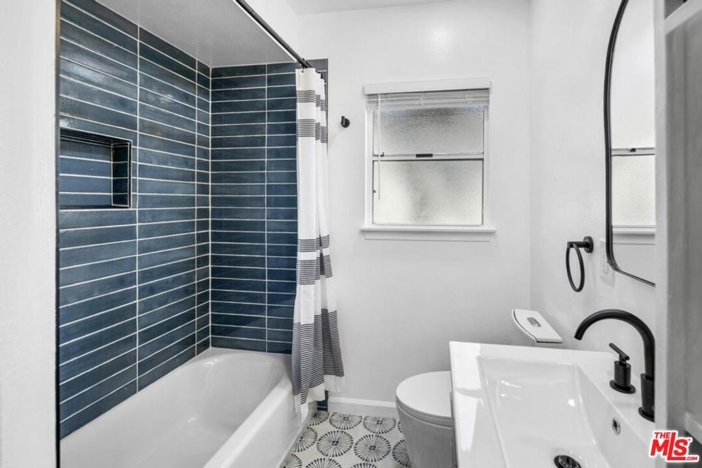 5825 Bowcroft Street - Photo 13