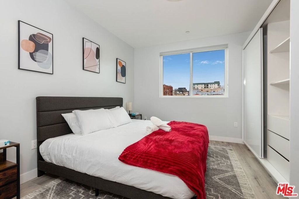 917 S Berendo Street - Photo 7
