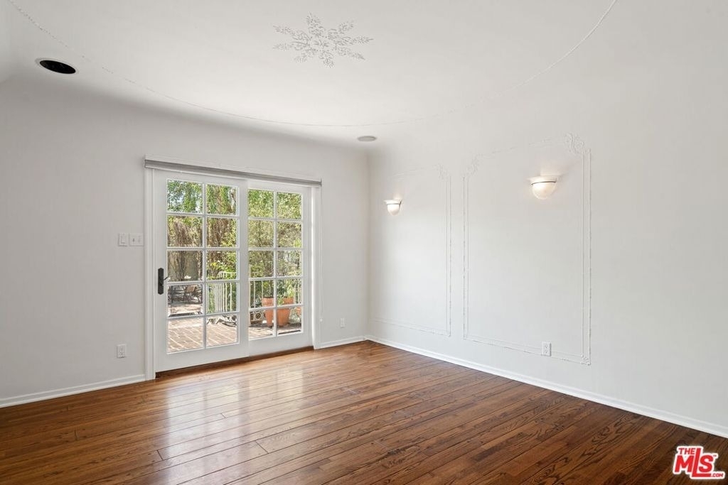 2347 Glendon Avenue - Photo 11