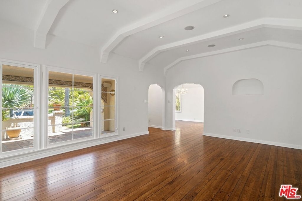 2347 Glendon Avenue - Photo 3
