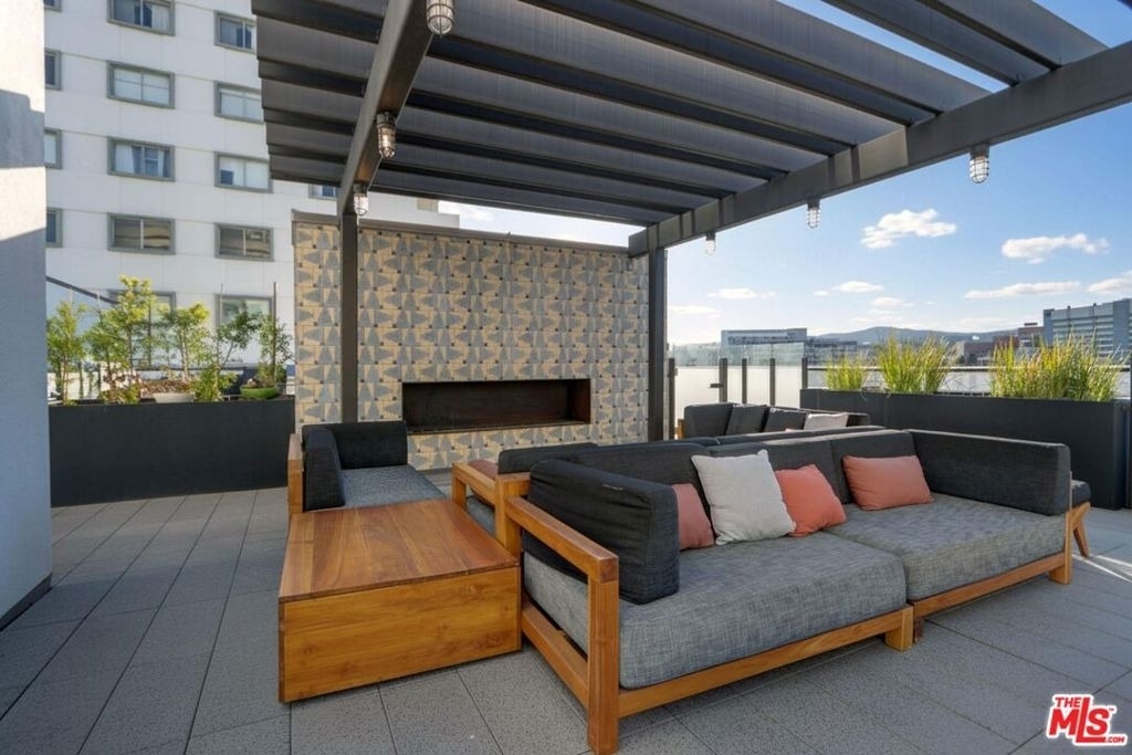 10777 Wilshire Boulevard - Photo 10