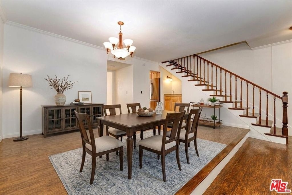 18100 Burbank Boulevard - Photo 3