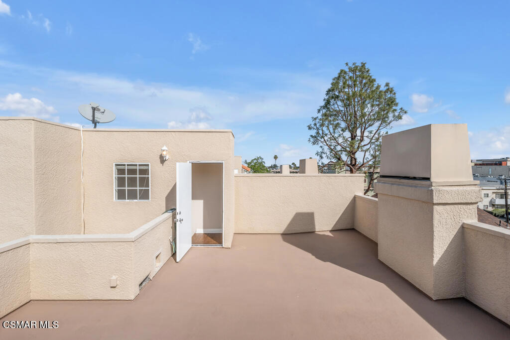 14234 Dickens Street - Photo 34