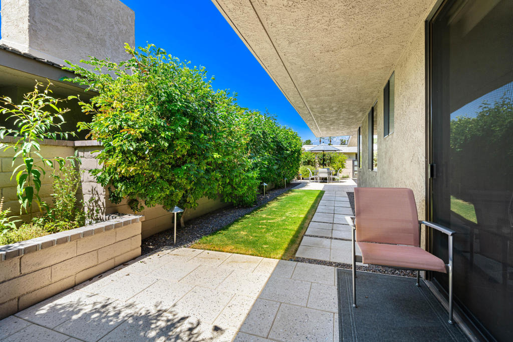 7 Dartmouth Drive - Photo 12