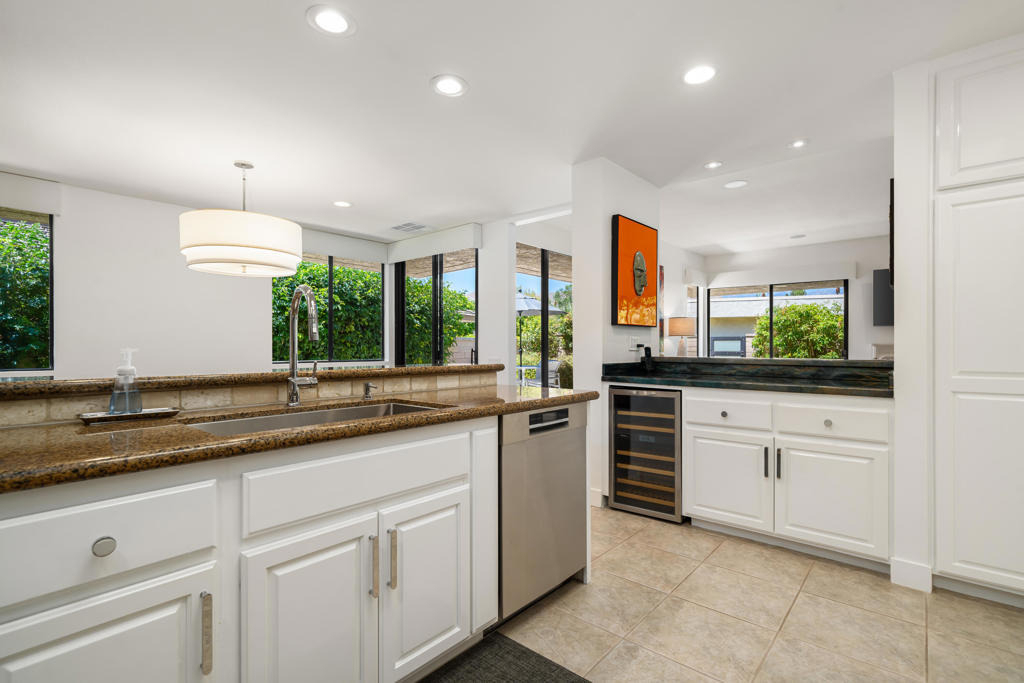 7 Dartmouth Drive - Photo 10