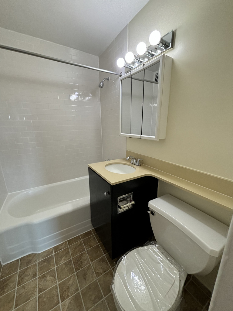 67th Avenue - Photo 2