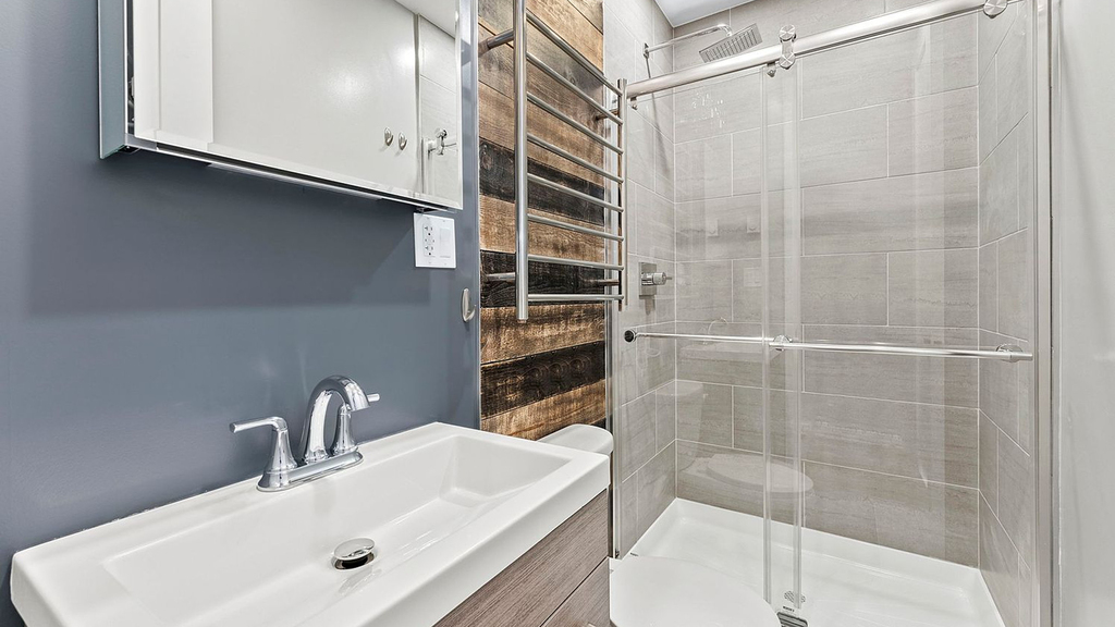 18-20 Woodbine Street - Photo 2