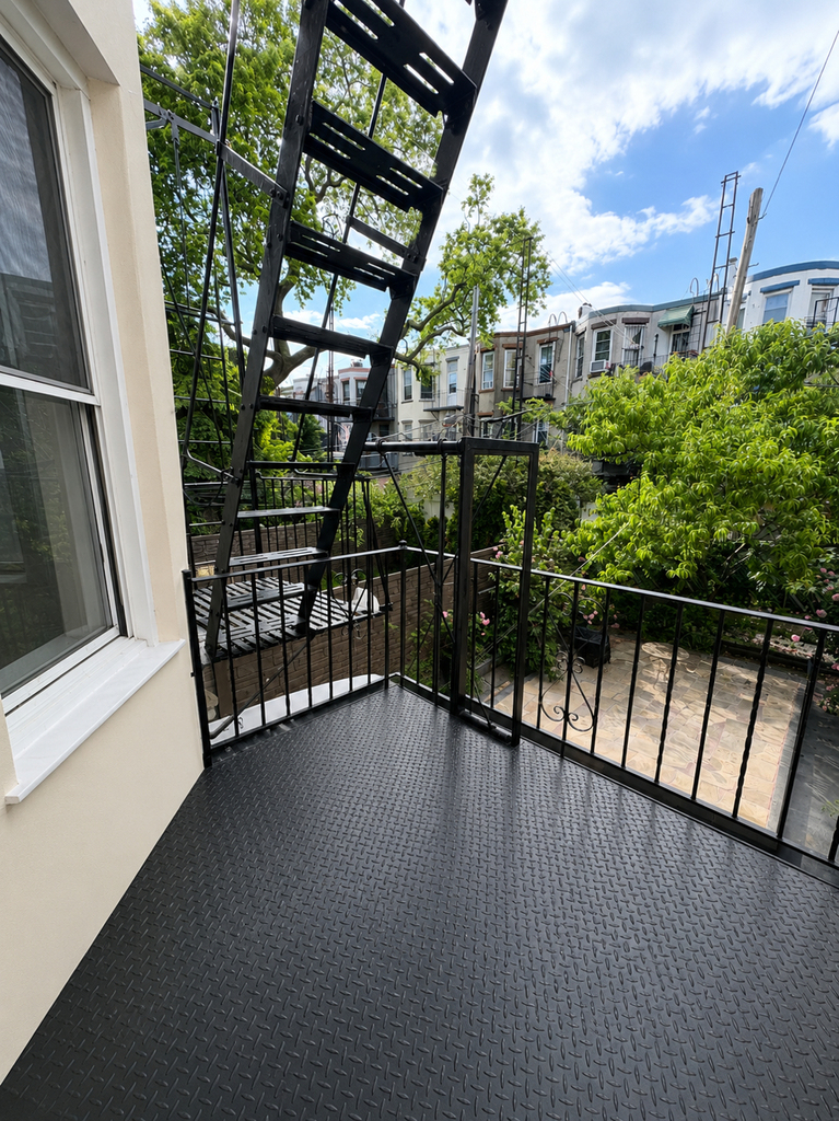 60-70 69th Avenue - Photo 7