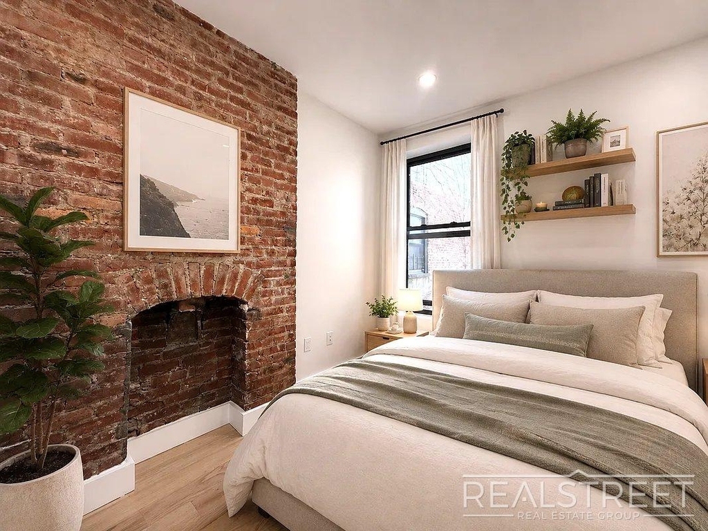 2324 Bedford Avenue - Photo 2