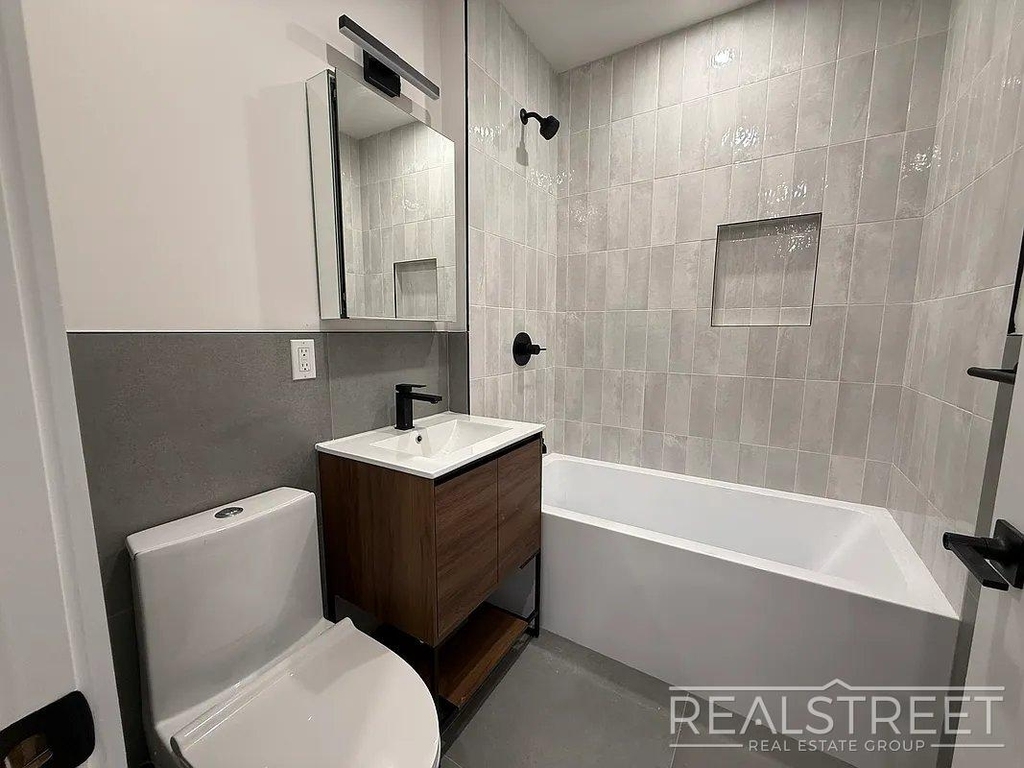 2324 Bedford Avenue - Photo 10