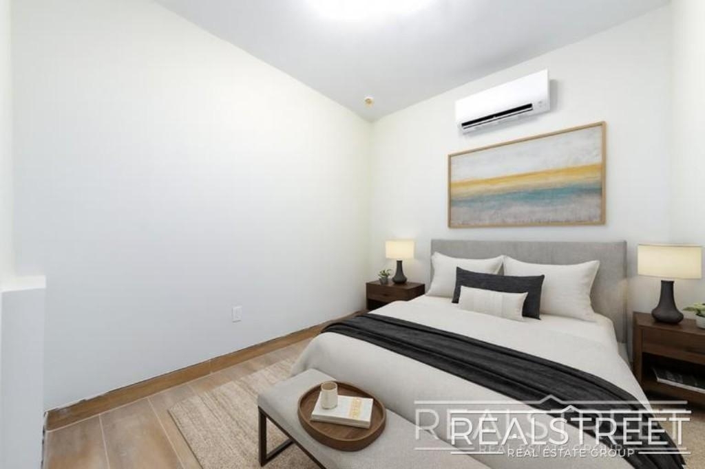 463 Dekalb Avenue - Photo 2