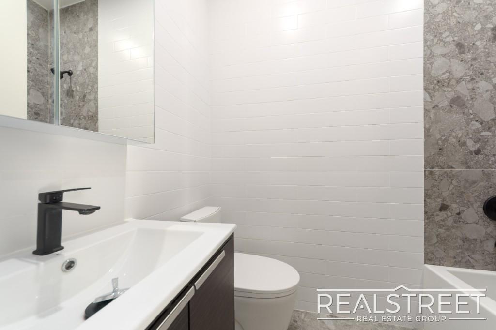 463 Dekalb Avenue - Photo 4