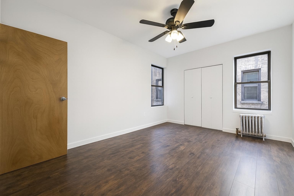 3415 Broadway - Photo 4