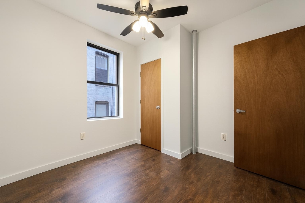 3415 Broadway - Photo 3