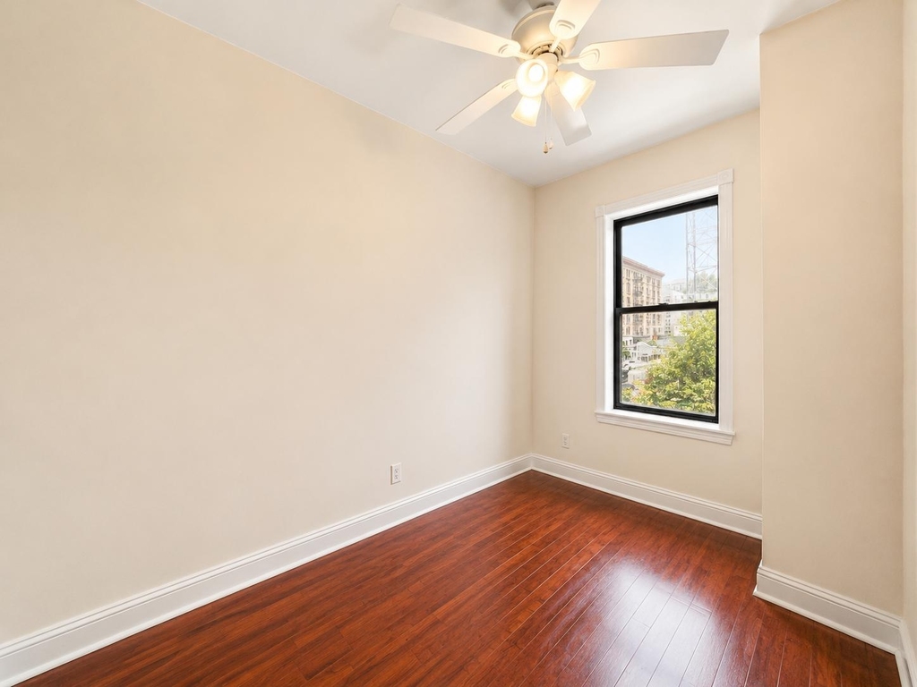 3415 Broadway - Photo 1