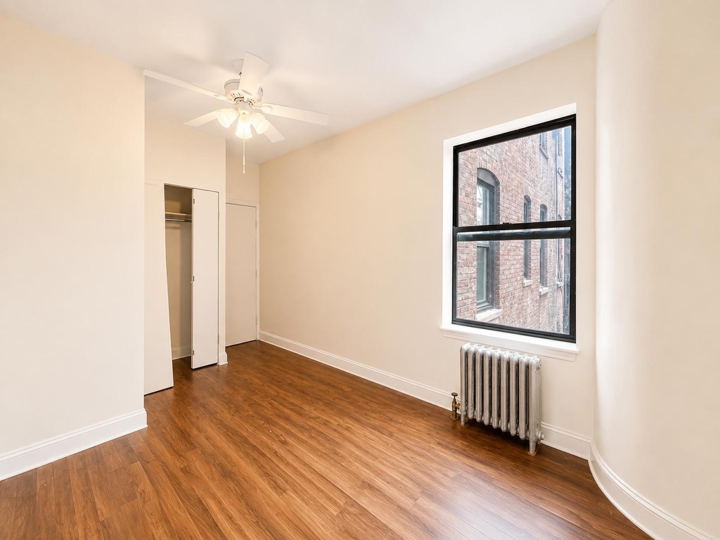 3415 Broadway - Photo 7