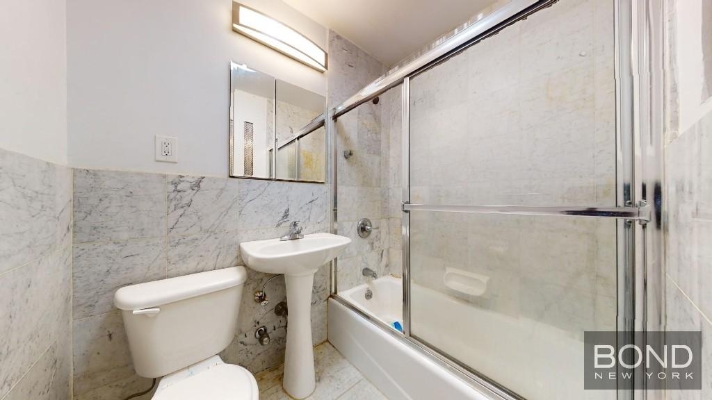 East 36th Street - Photo 3