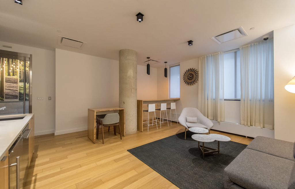 600 W 58th St - Photo 11