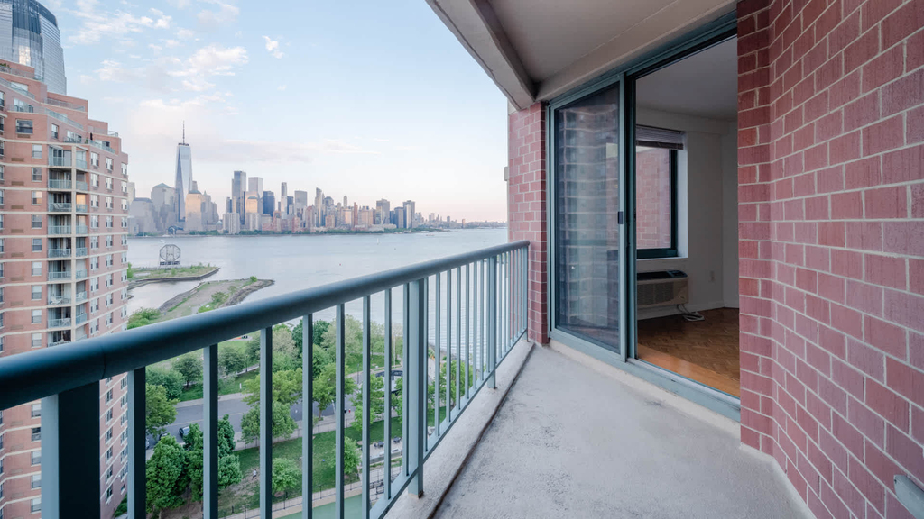 155 Washington Street - Photo 16