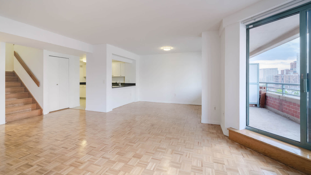 155 Washington Street - Photo 15