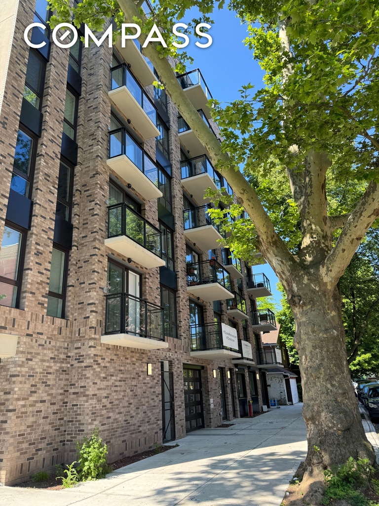 Avenue H - Photo 14
