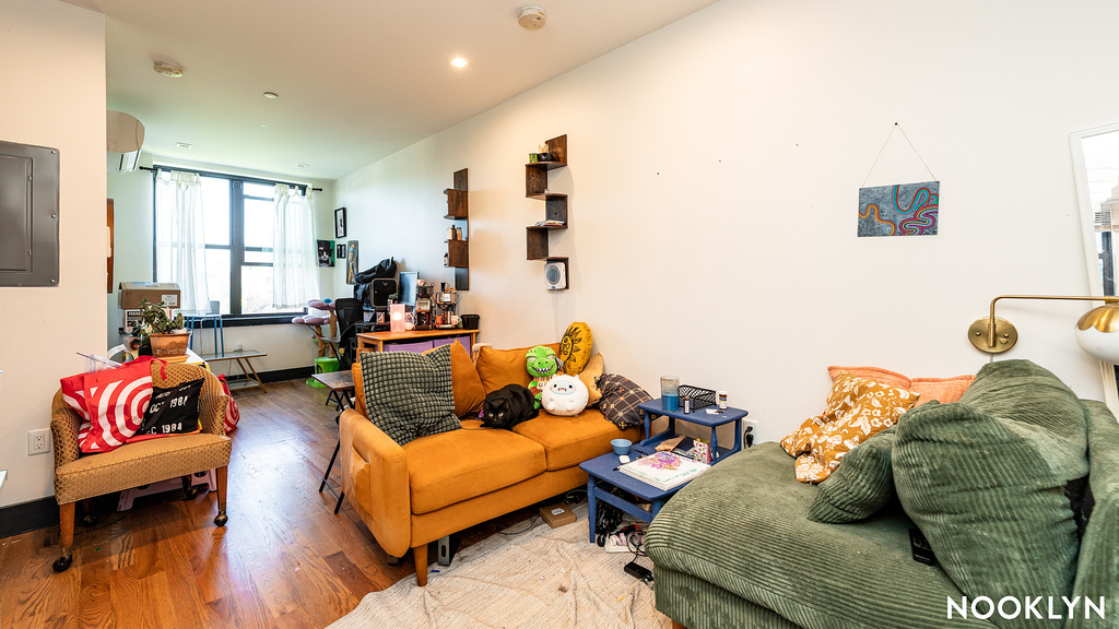 221 Martense St 11226 - Photo 5