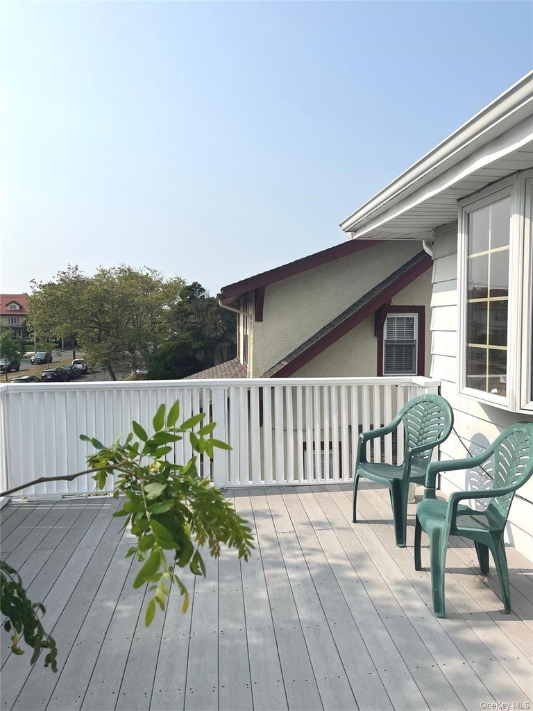 307 Magnolia Boulevard - Photo 15