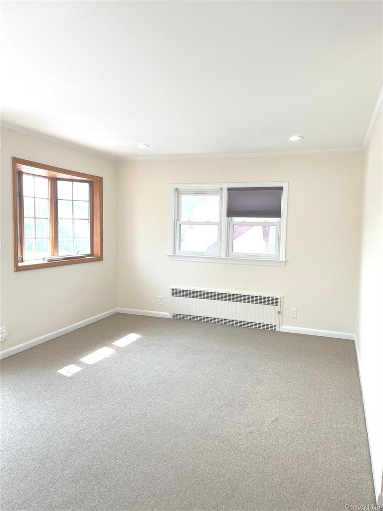 307 Magnolia Boulevard - Photo 3