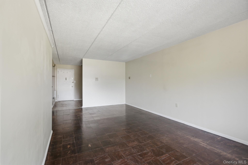 160 Academy Street - Photo 10