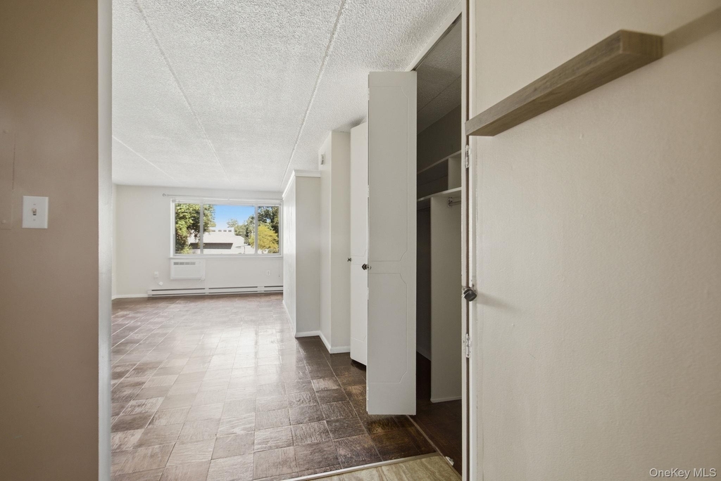 160 Academy Street - Photo 8